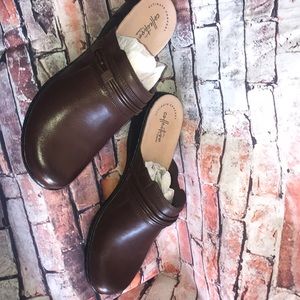 Clark’s 11 NEW BROWN CC LEISA CLOVER SLIPINS